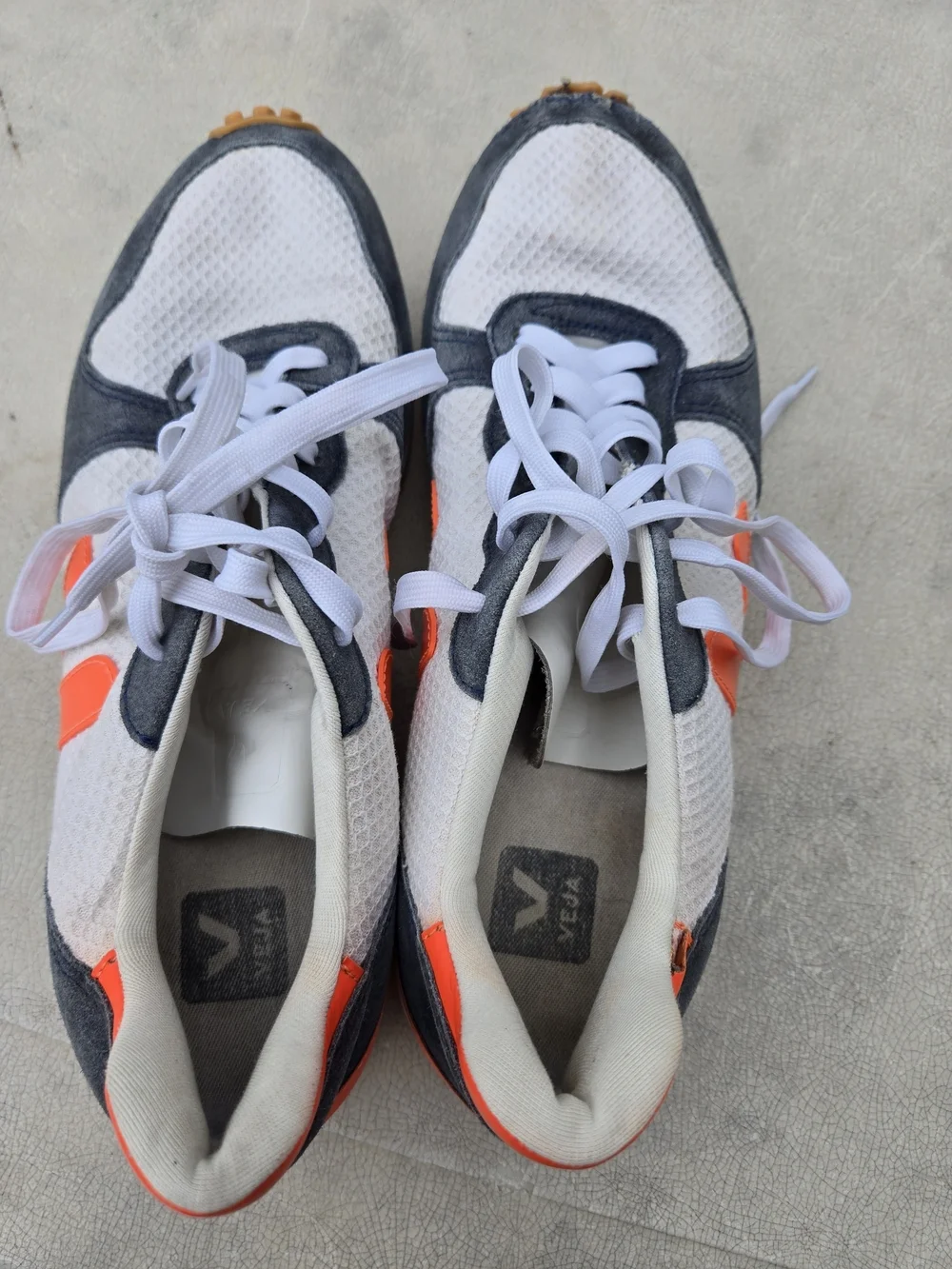 Veja Sneakers Men's US 9 / Women's US 10.5-11 EU 42 White Gray Orange